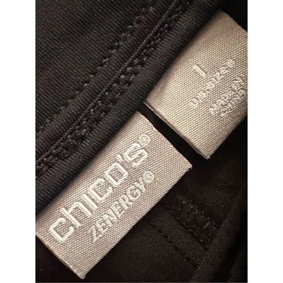 Great Condition Chicos ZENERGY Cargo Crop Pants Black Pull On Pants Comfy Lounge - Picture 4 of 8